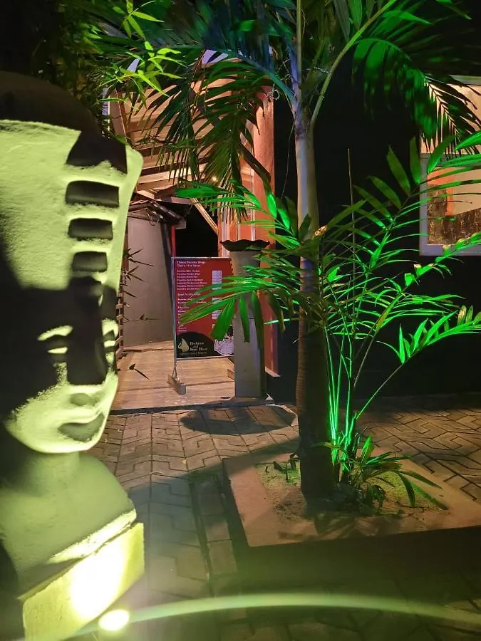 Deluxe Fun Dine Hotel Negombo
