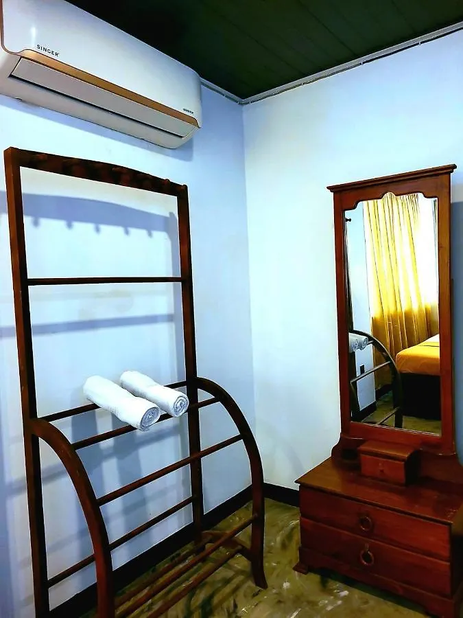 Deluxe Fun Dine Hotell Negombo Sri Lanka