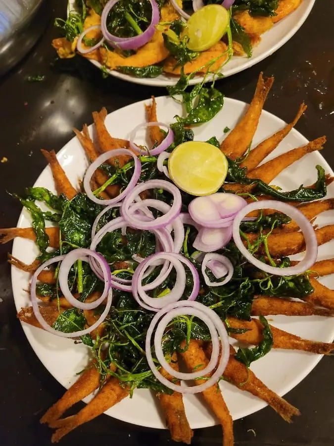 Deluxe Fun Dine Hotell Negombo